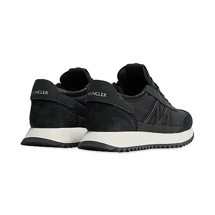 Men's Moncler Pacey2 Sneakers in Black