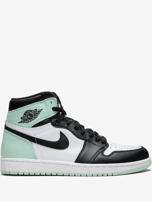 Men's Nike Air Jordan 1 High Igloo Shoes
