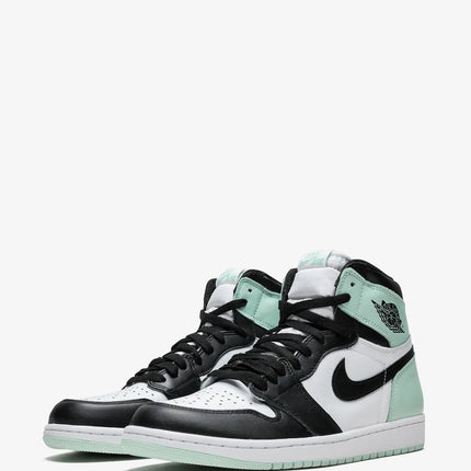 Men's Nike Air Jordan 1 High Igloo Shoes
