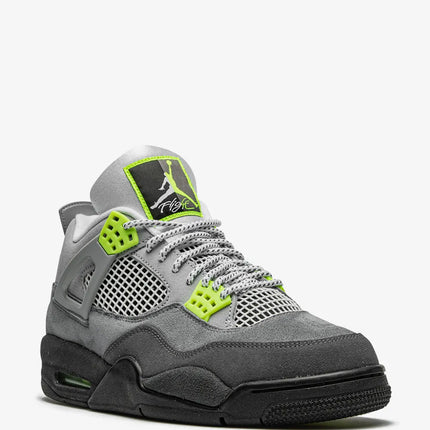 Men's Nike Air Jordan 4 Retro SE Neon Shoes