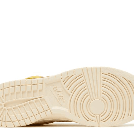 Men's Dunk Low Banana Shoes