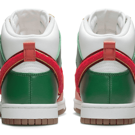 Men's Dunk High University Chenille Swoosh Shoes