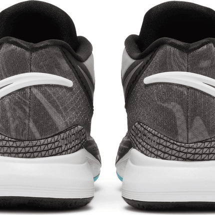Men's Kyrie 8 Orca Shoes