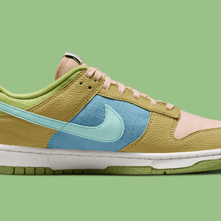 Men's SB Dunk Low Sun Club Shoes