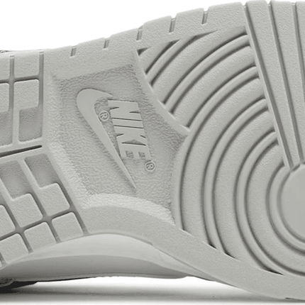 Men's SB Dunk Low SE Lottery Pack Grey Fog Shoes