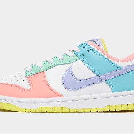 Men's SB Dunk Low Light Soft Pink Shoes