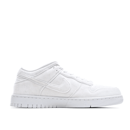 Men's SB Dunk Low x DSM White Shoes
