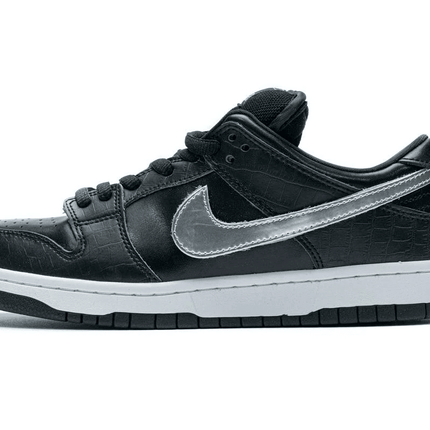 Men's SB Dunk Low Pro OG QS Black Diamond Shoes