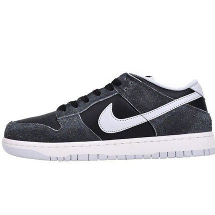 Men's SB Dunk Low Retro PRM Zebra Shoes
