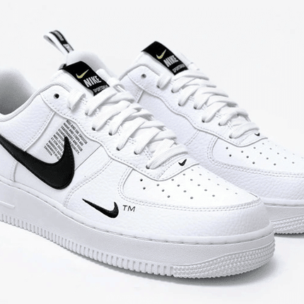 Men's Air Force 1 '07 LV8 Utility Low White Shoes