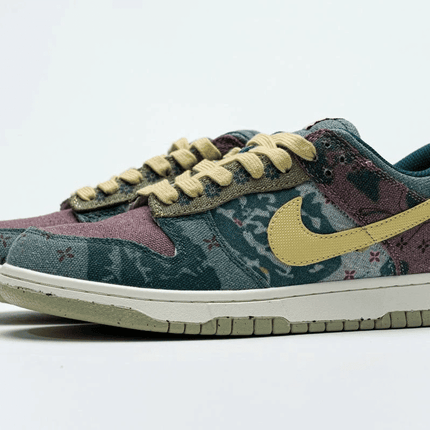 Men's SB Dunk Low Lemon Wash Shoes
