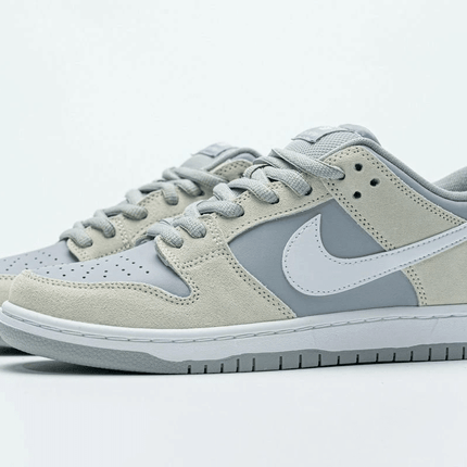 Men's SB Dunk Low TRD Summit White Shoes