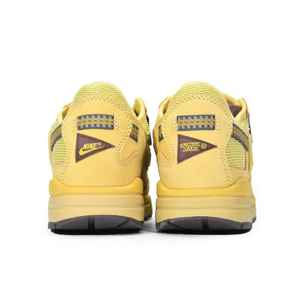 Men's Travis Scott x Air Max 1 Wheat Shoes