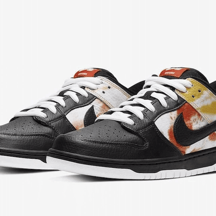 Men's SB Dunk Low Raygun Tie Dye Black Shoes