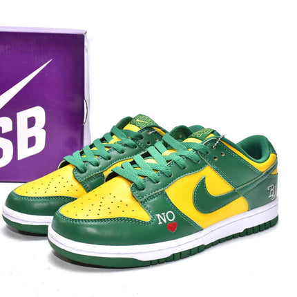 Men's Supreme x SB Dunk Low Brazil Shoes