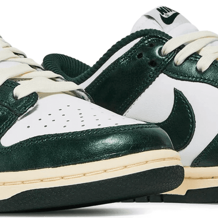Men's SB Dunk Low Vintage Green Shoes