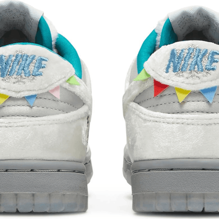 Men's SB Dunk Low Ice Shoes