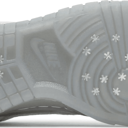 Men's SB Dunk Low Ice Shoes