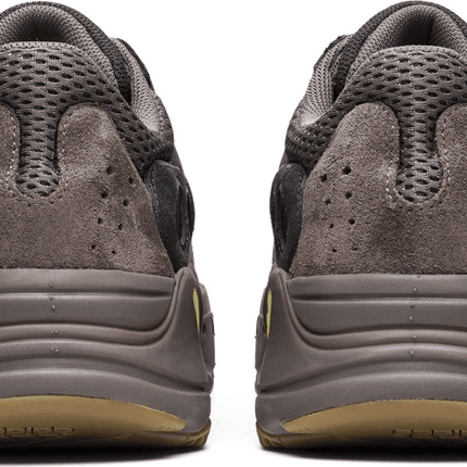 Men's Yeezy Boost 700 Mauve Shoes
