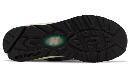 Men's New Balance 990v2 Grey Multi Shoes