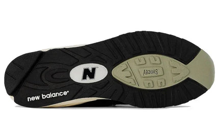 Men's New Balance Teddy Santis x 990v2 Black Shoes