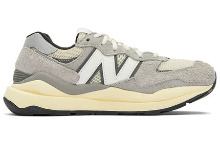 Men's New Balance 57/40 Grey White Black Shoes