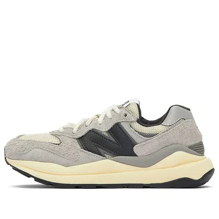 Men's New Balance 57/40 Grey White Black Shoes