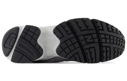 Men's New Balance 725 Grey White Shoes