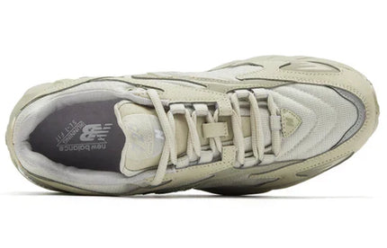 Men's New Balance 725 Low Cut Beige/Brown Shoes