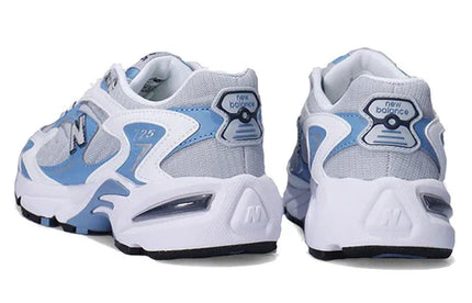 Men's New Balance 725 White Team Carolina Shoes