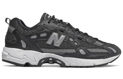 Men's New Balance 827 Black Grey Shoes
