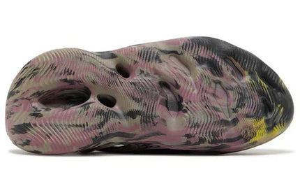 Men's Yeezy Foam Runner MX Carbon Shoes