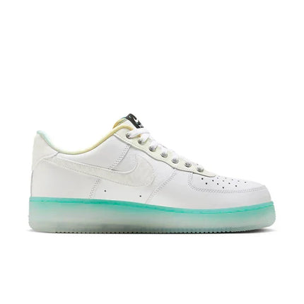 Men's Air Force 1 '07 Unlock Your Space Shoes