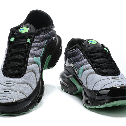 Men's Air Max Plus Green Glow Shoes