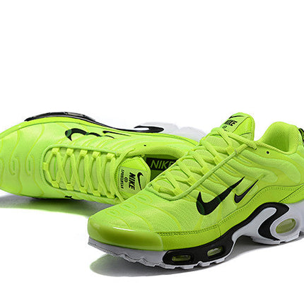 Men's Air Max Plus Lime Blast Shoes