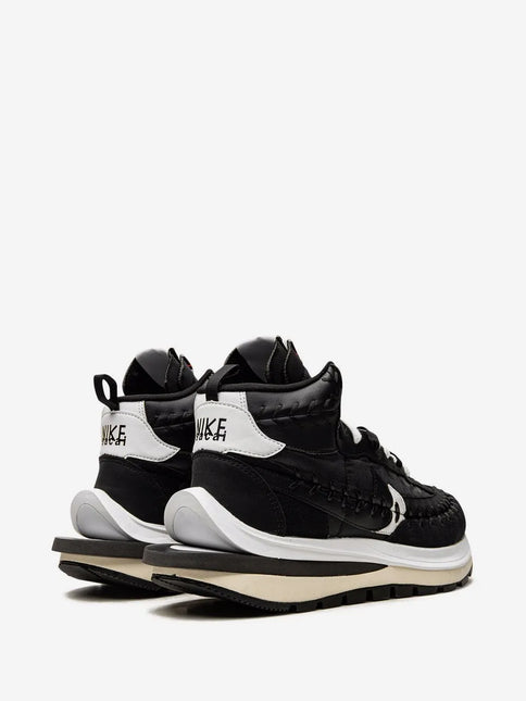 Men's Nike Vapor Waffle x sacai x Jean Paul Gaultier Black White Shoes