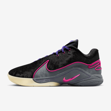 Men's Lebron 22 Tunnel Vision Shoes