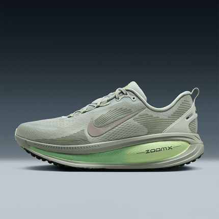 Men's Nike Vomero 18 Light Silver Shoes