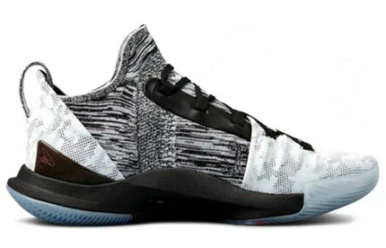 Men's Under Armour Curry 5 'International Smoke' Shoes