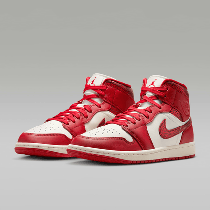 Men's Air Jordan 1 Mid SE Team Red Shoes