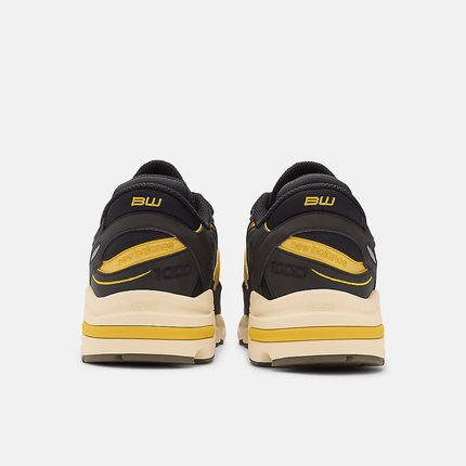 Men's New Balance 920 A Different Bounce Shoes
