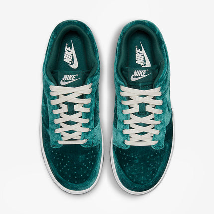 Men's Nike Dunk Low Green Velvet Shoes