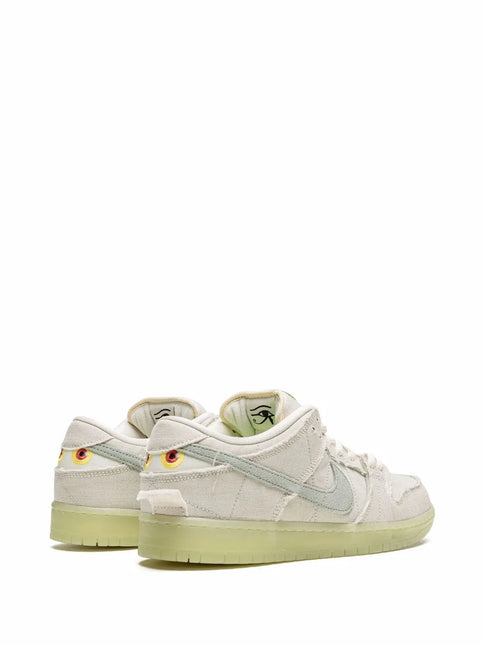 Men's Nike SB Dunk Low Mummy Shoes