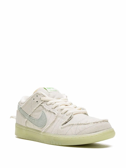 Men's Nike SB Dunk Low Mummy Shoes