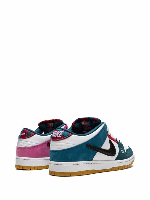 Men's  Nike x Parra Dunk SB Low Pro QS Friends & Family Shoes