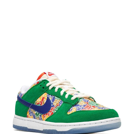 Men's Nike Dunk Low Foam Finger Shoes