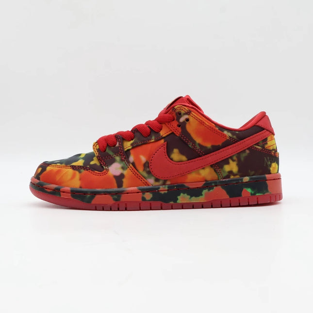 Men's Nike SB Dunk Low The Wizard Of Oz Poppy Field Shoes