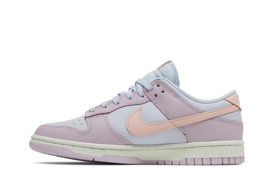 Men's Nike Dunk Low Easter Shoes