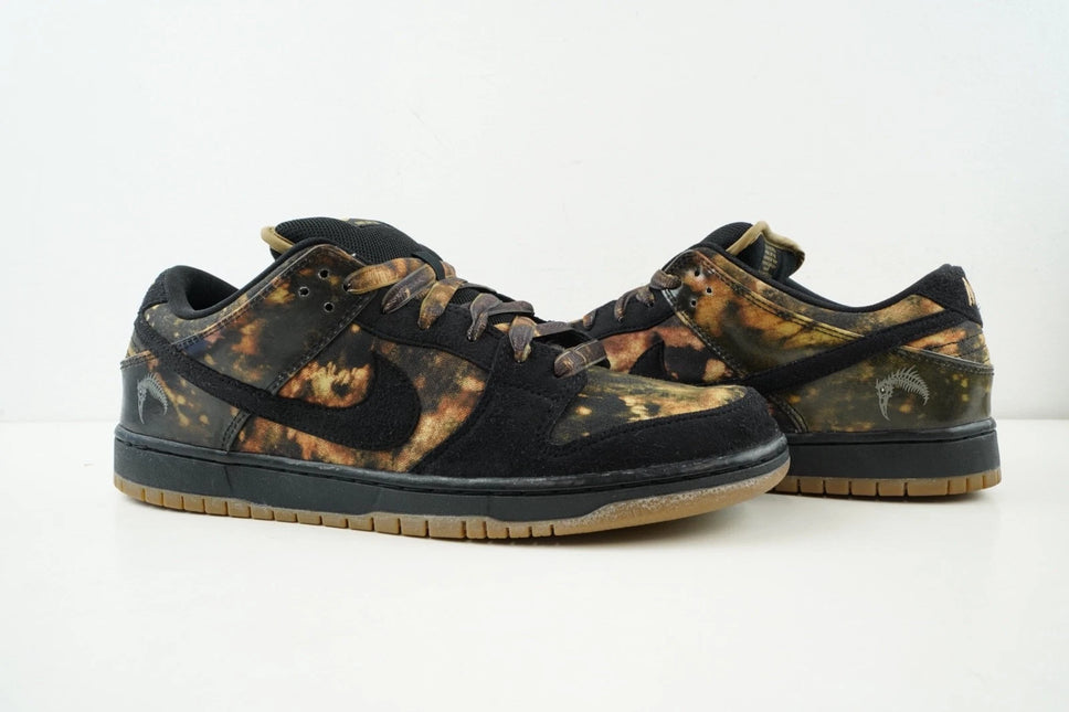 Men's Nike SB Dunk Low Pushead 2 Shoes