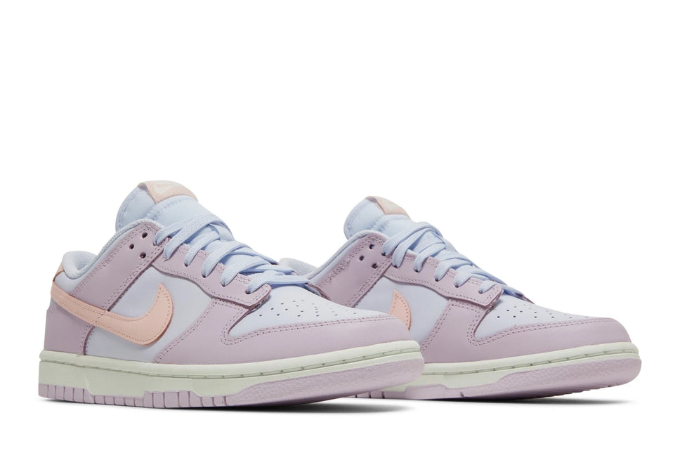 Men's Nike Dunk Low Easter Shoes